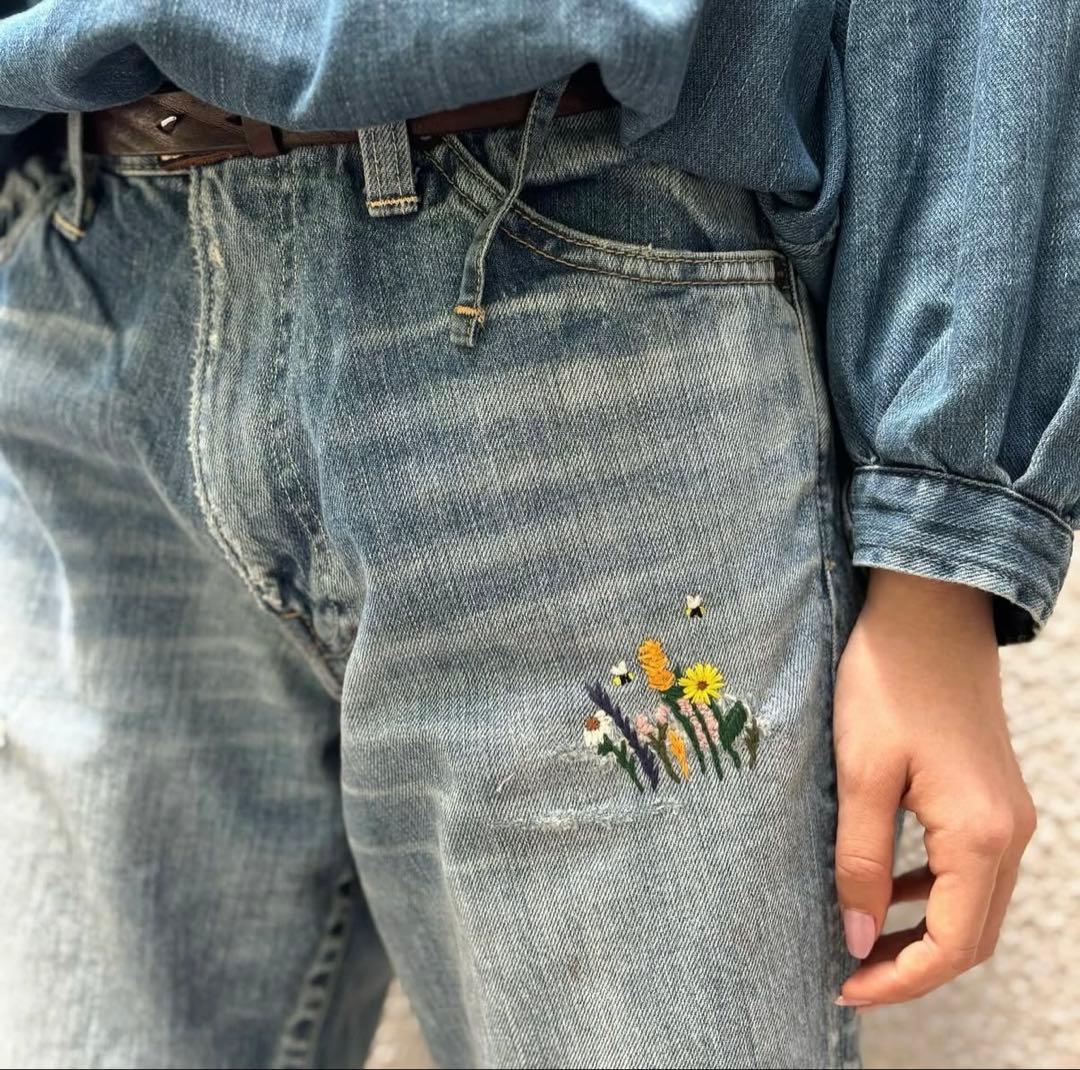 新品未使用45R 再び　ライ麦デニム　クロスビー５　ハッチとお花刺繍
