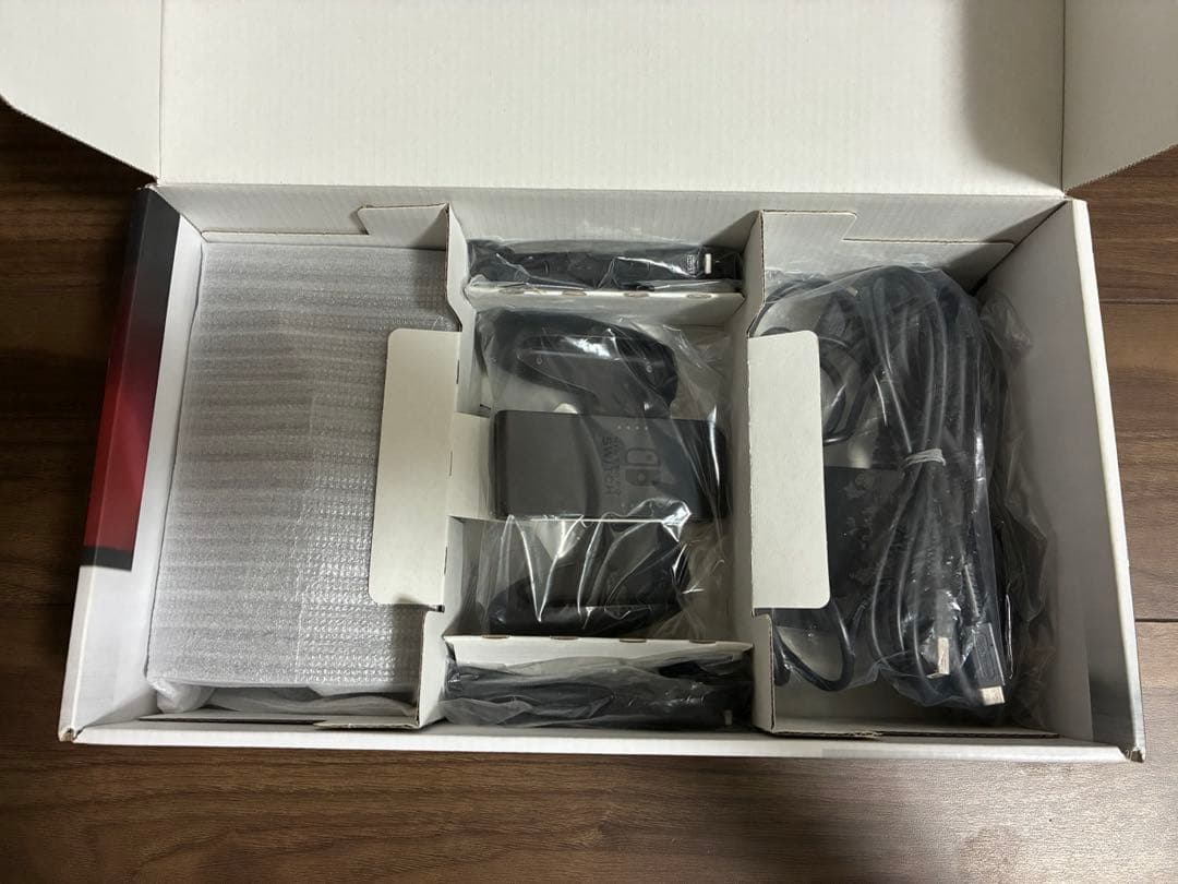 ジャンク品　Nintendo Switch 本体 青/赤 Joy-Con付き