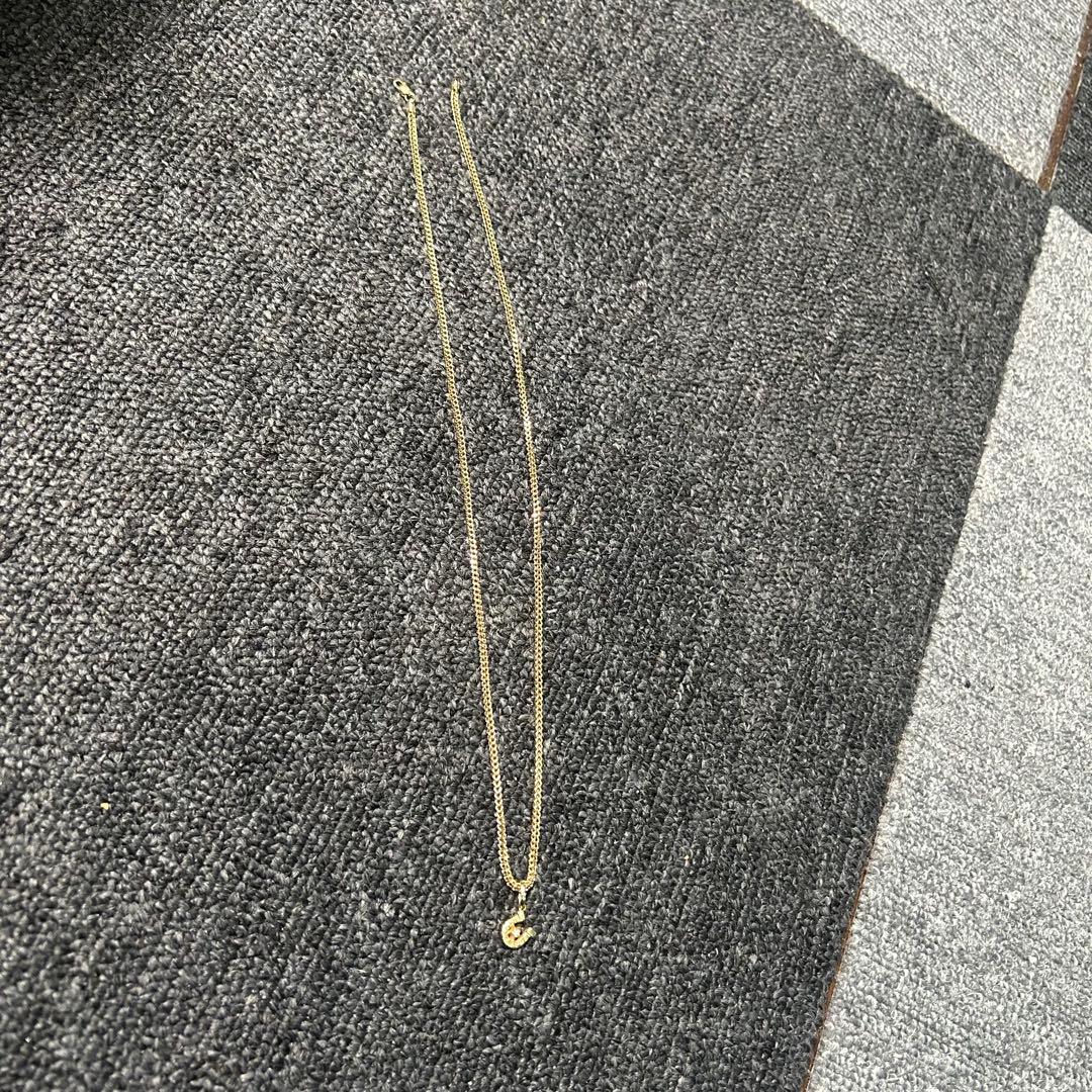 ゴールドチェーンネックレス ペンダント付き　アヴァランチ50センチ10k 箱あり