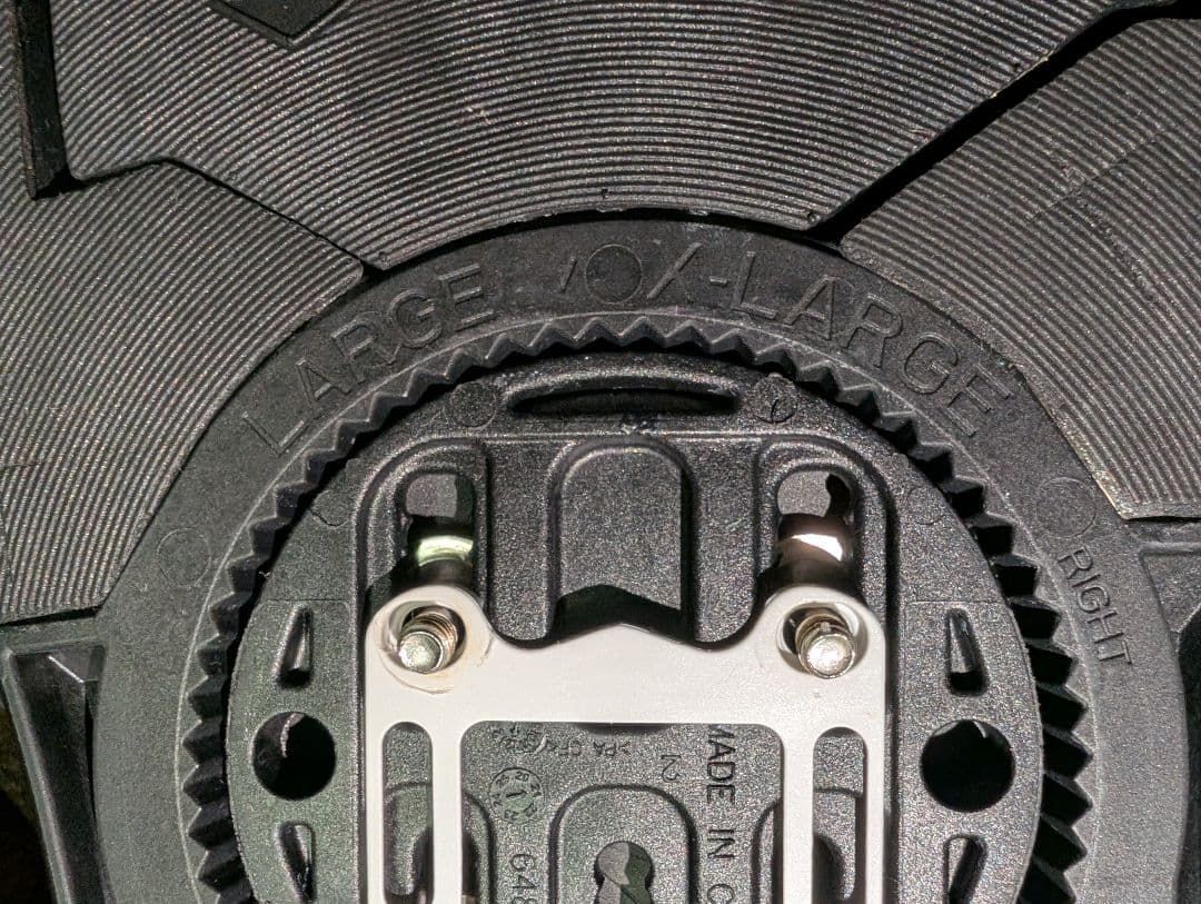 SALOMON ハイランダー スノーボードビンディング ブラック