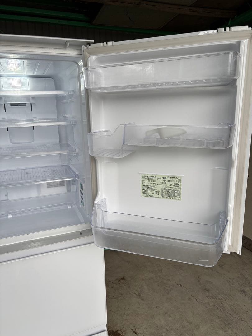 M*e様 シャープ冷凍冷蔵庫 両開き 4段棚
