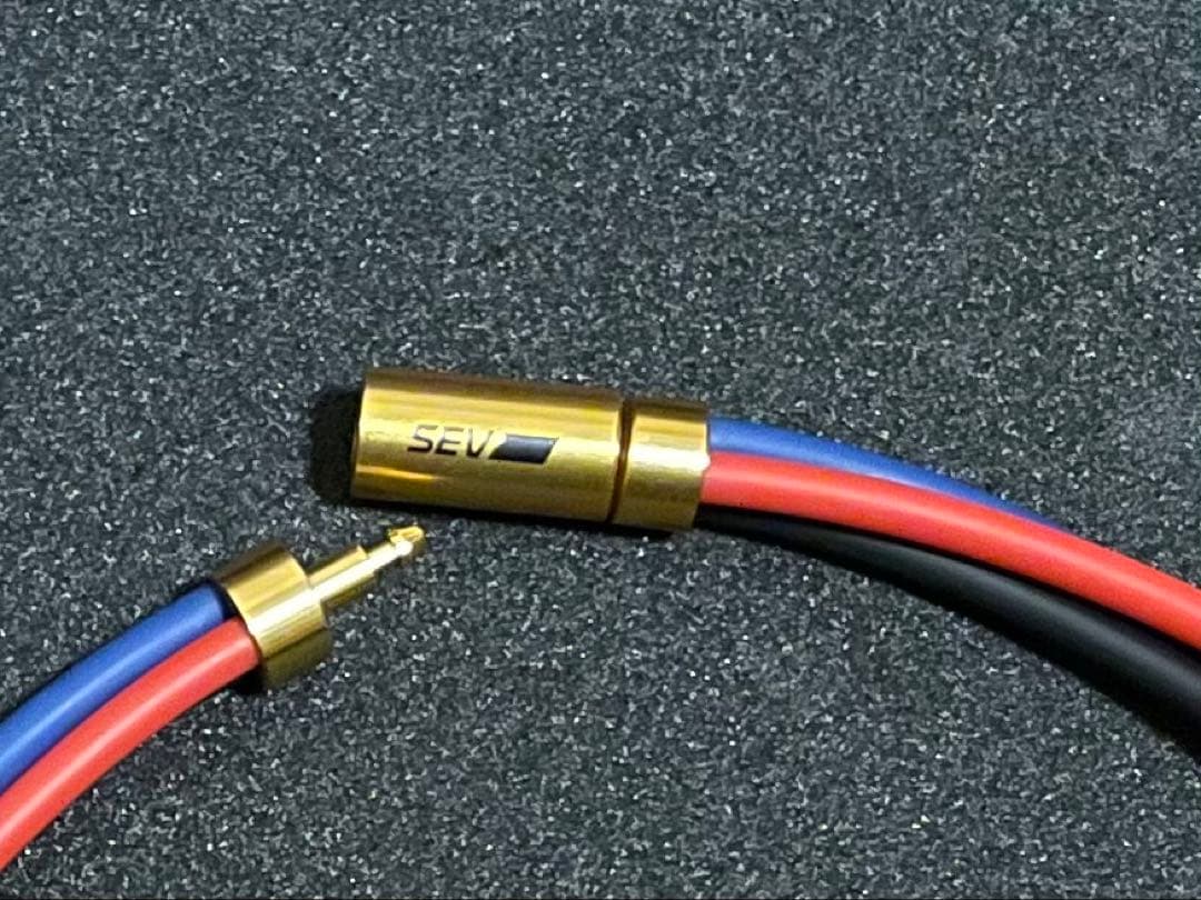 うー　SEV ネックレス　3連　48cm 美品