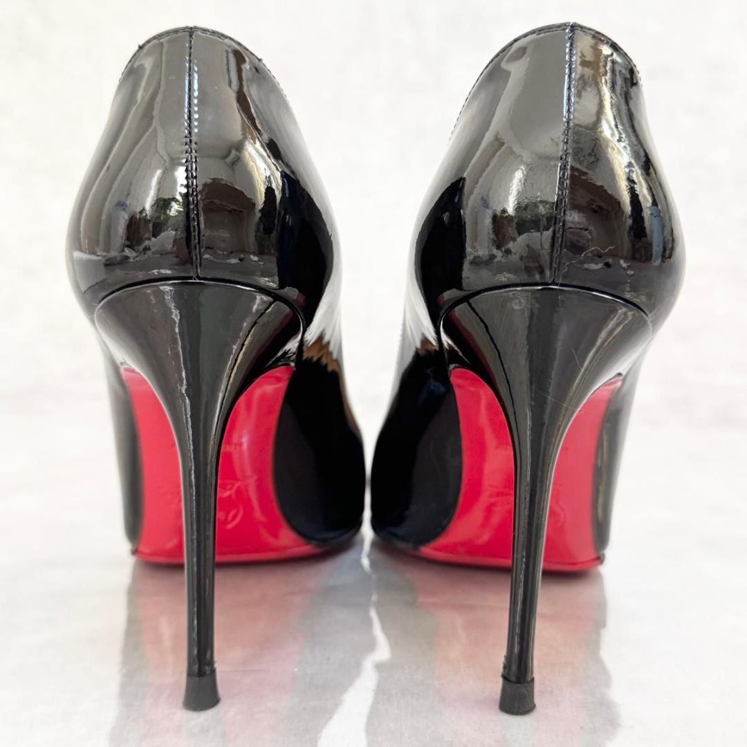 アキ クリスチャンルブタン ポインテッドトゥ パテントレザー ハイヒール