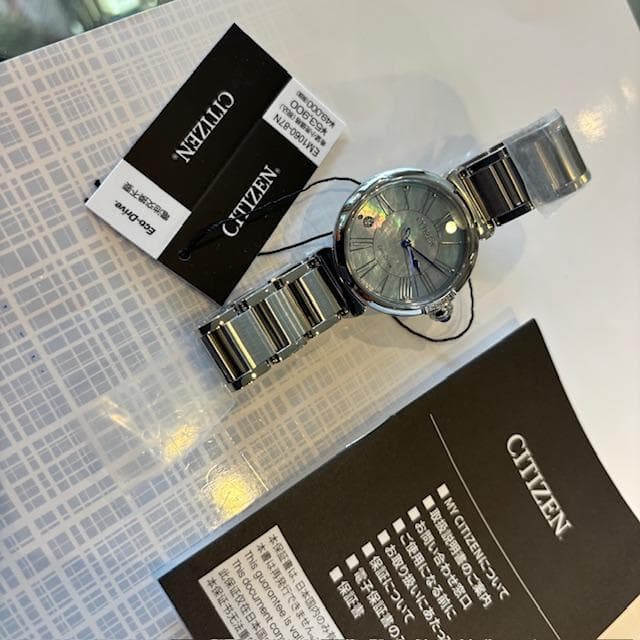 CITIZEN　腕時計 シチズン ダイヤ 白 EM1060-87N