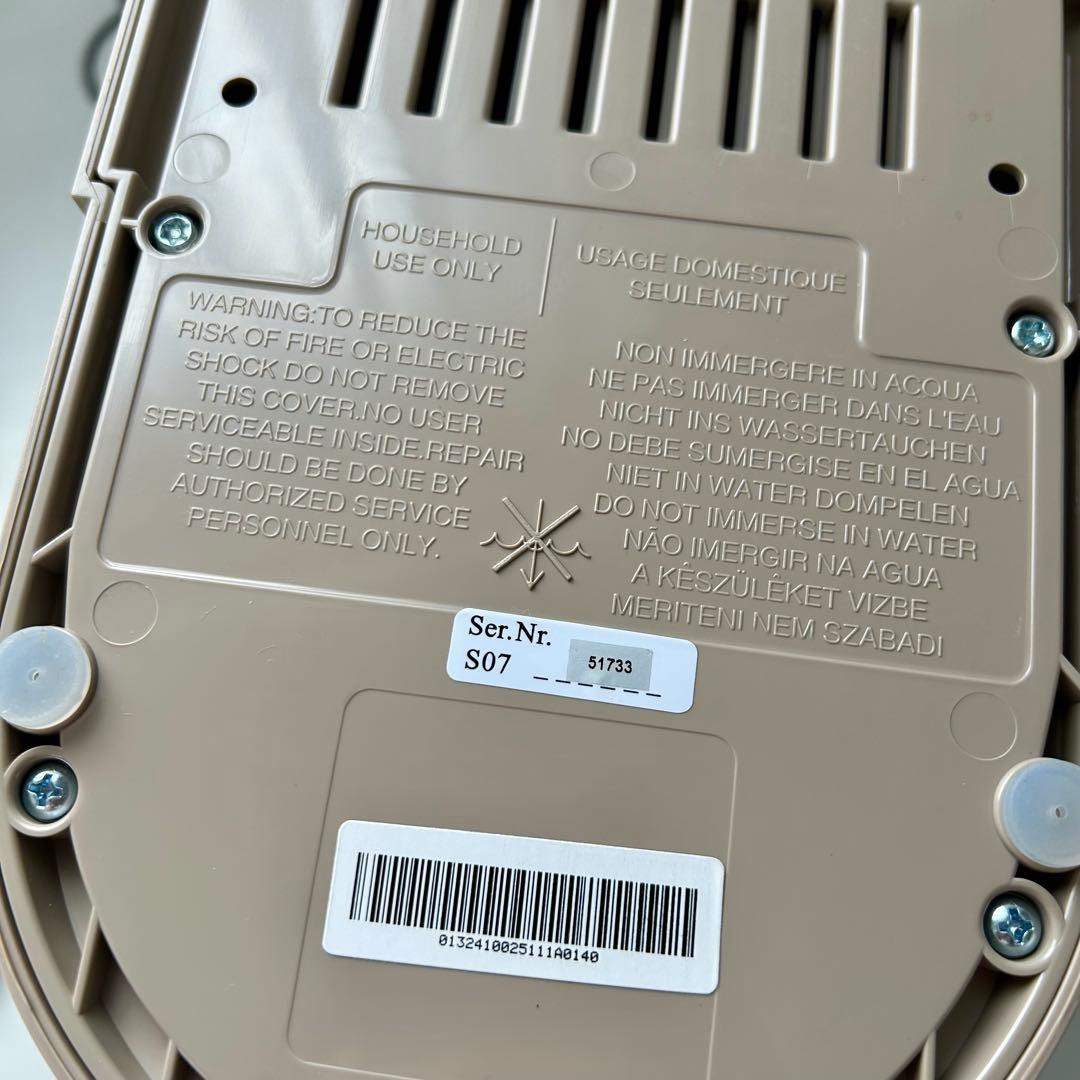 デロンギ エスプレッソメーカー デディカアルテ EC885J-BG 付属品付き