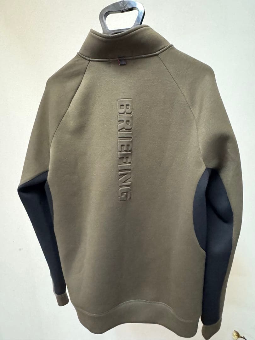 ブリーフィングMENS WARM 3D LOGO HALF ZIP オリーブM