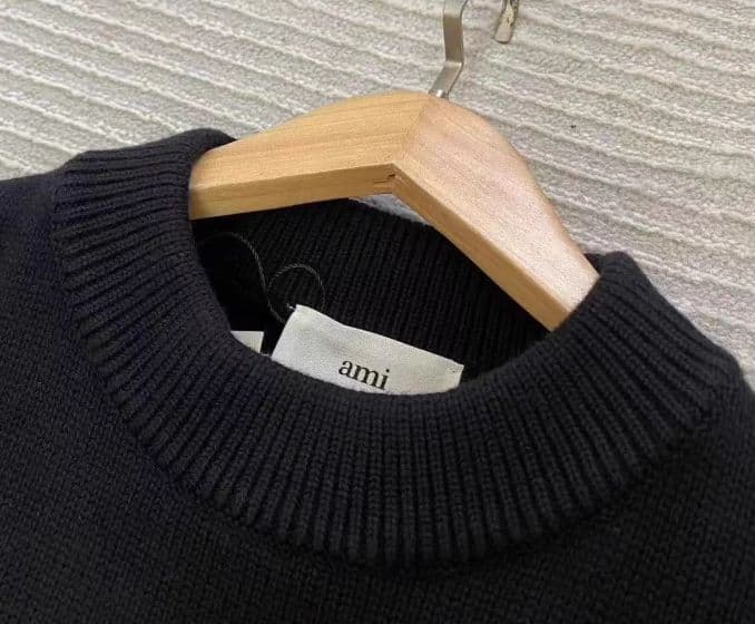 Ami Paris ブラック ニットセーター ハート刺繍 M