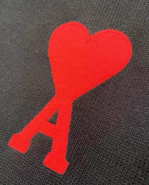 Ami Paris ブラック ニットセーター ハート刺繍 M