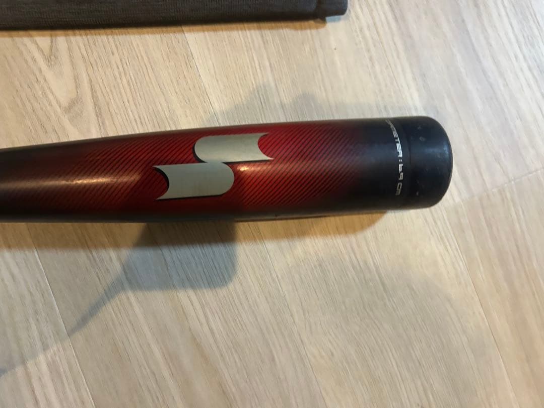 MM23 少年用軟式バット 赤/黒　綺麗 690g 80cm 値下げ交渉承ります
