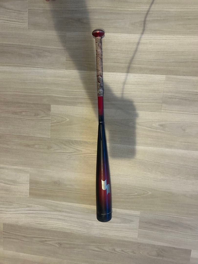 MM23 少年用軟式バット 赤/黒　綺麗 690g 80cm 値下げ交渉承ります