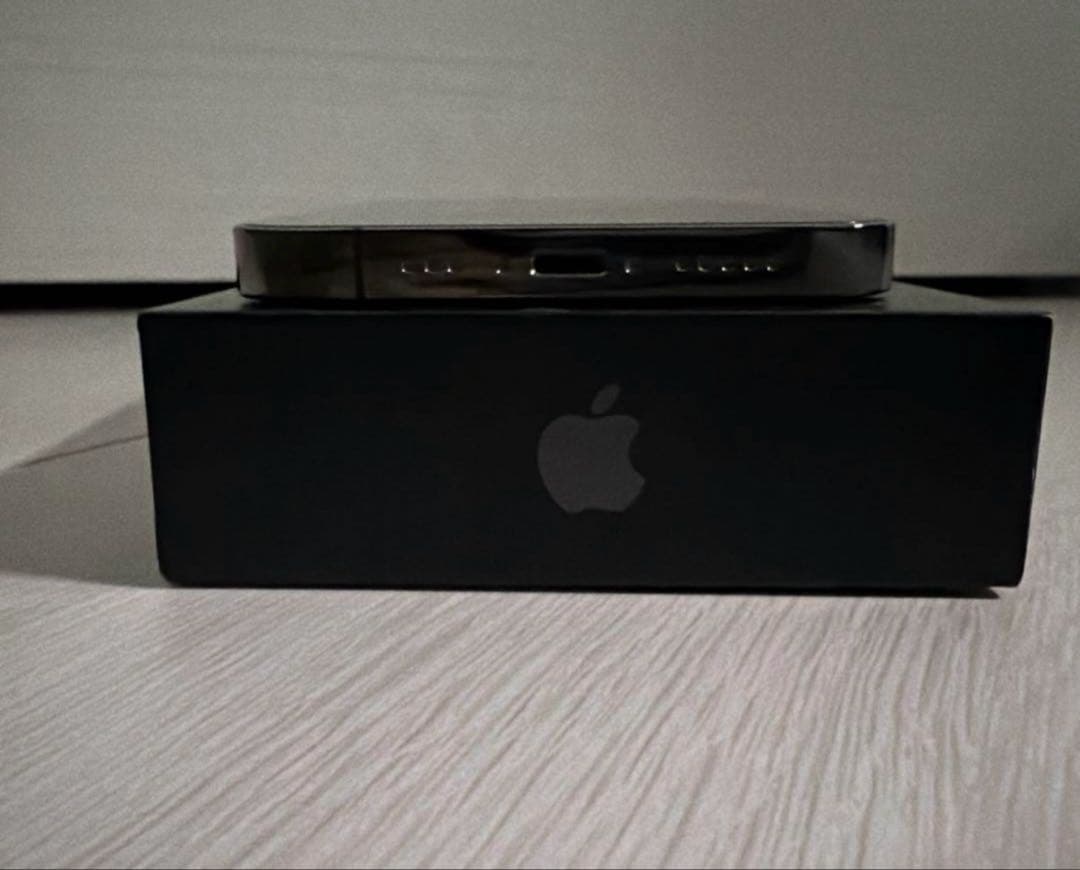 【美品・箱あり】iPhone 13 Pro 512GB グラファイト