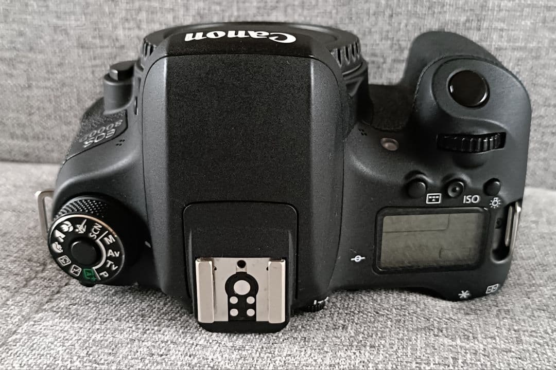 キャノン EOS 8000D 18-135 IS STM キットwi-fi機能付