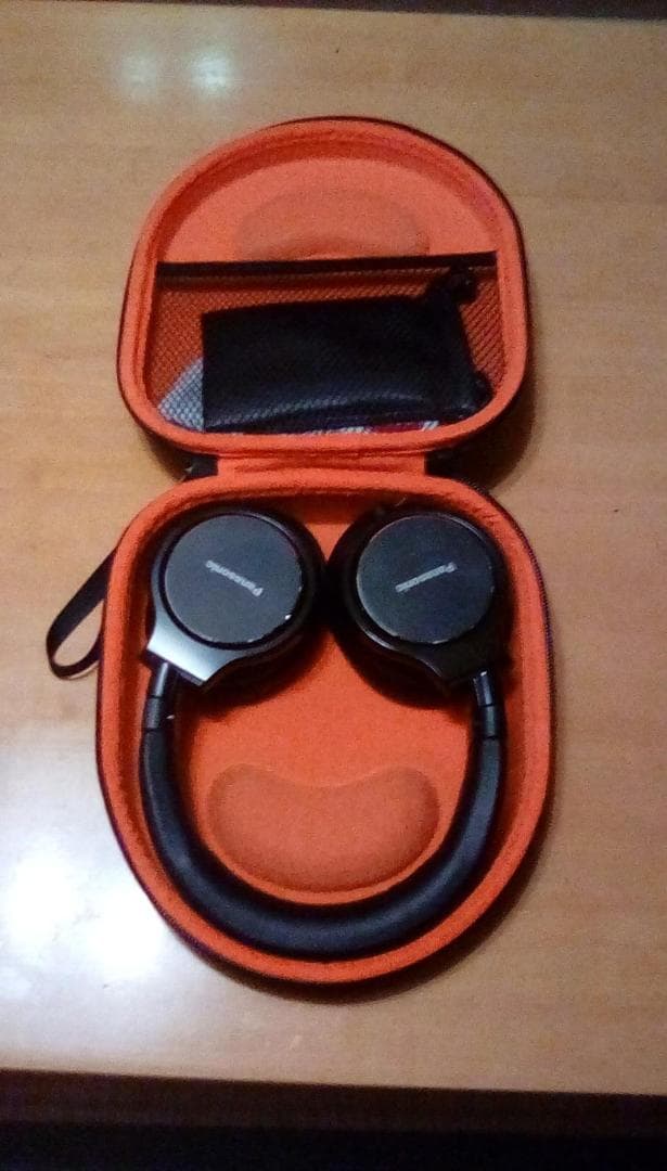 高耐久旅行用ヘッドホンケース 複数モデル対応 収納ポーチ付き ブラック