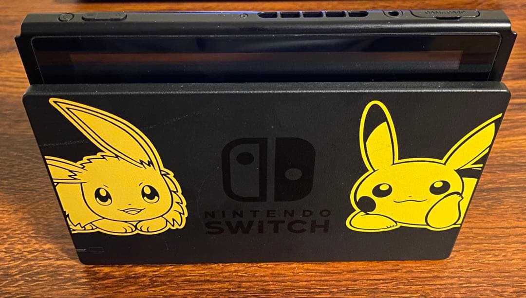 Nintendo Switch ピカブイデザイン