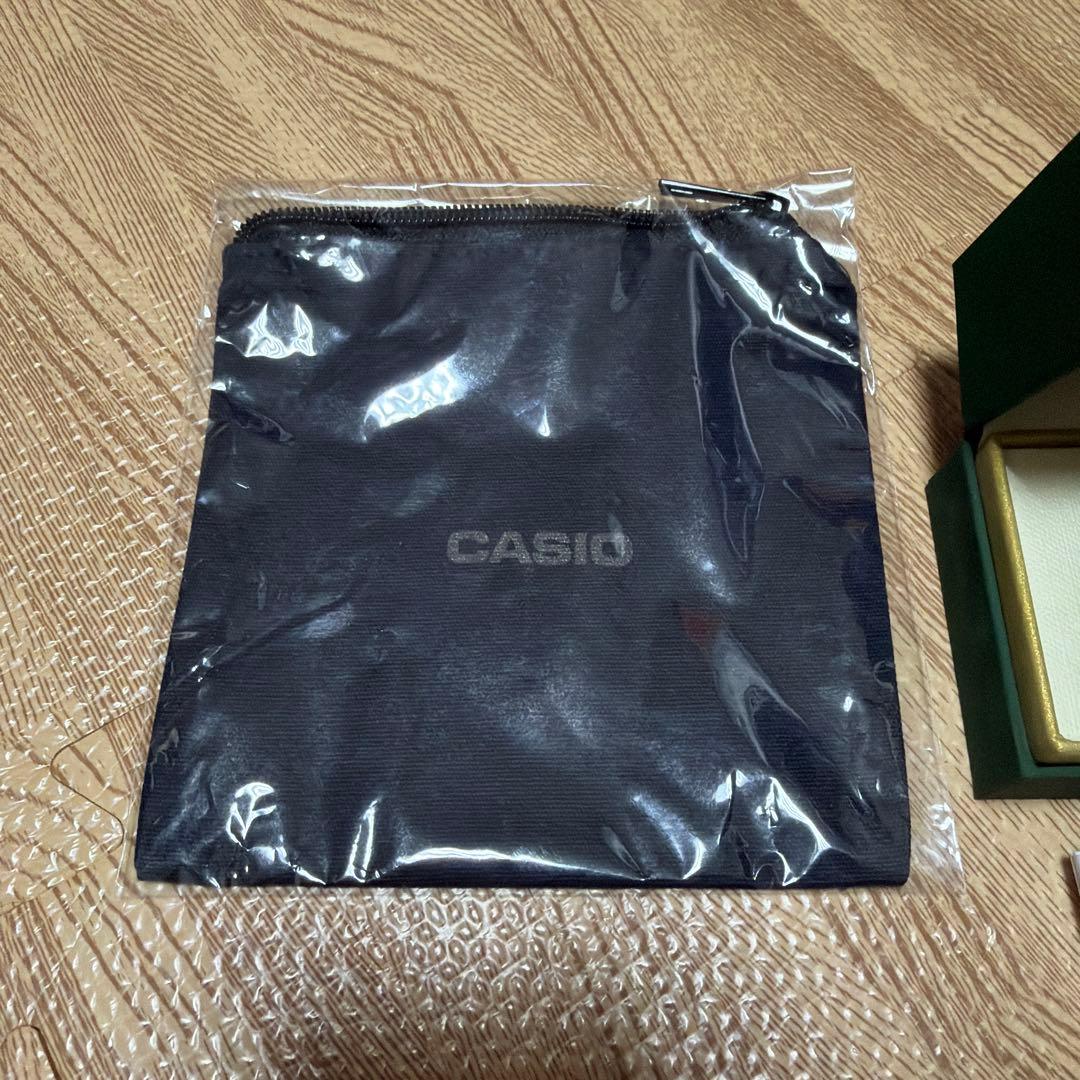 CASIO G-SHOCK ゴールド デジタル時計