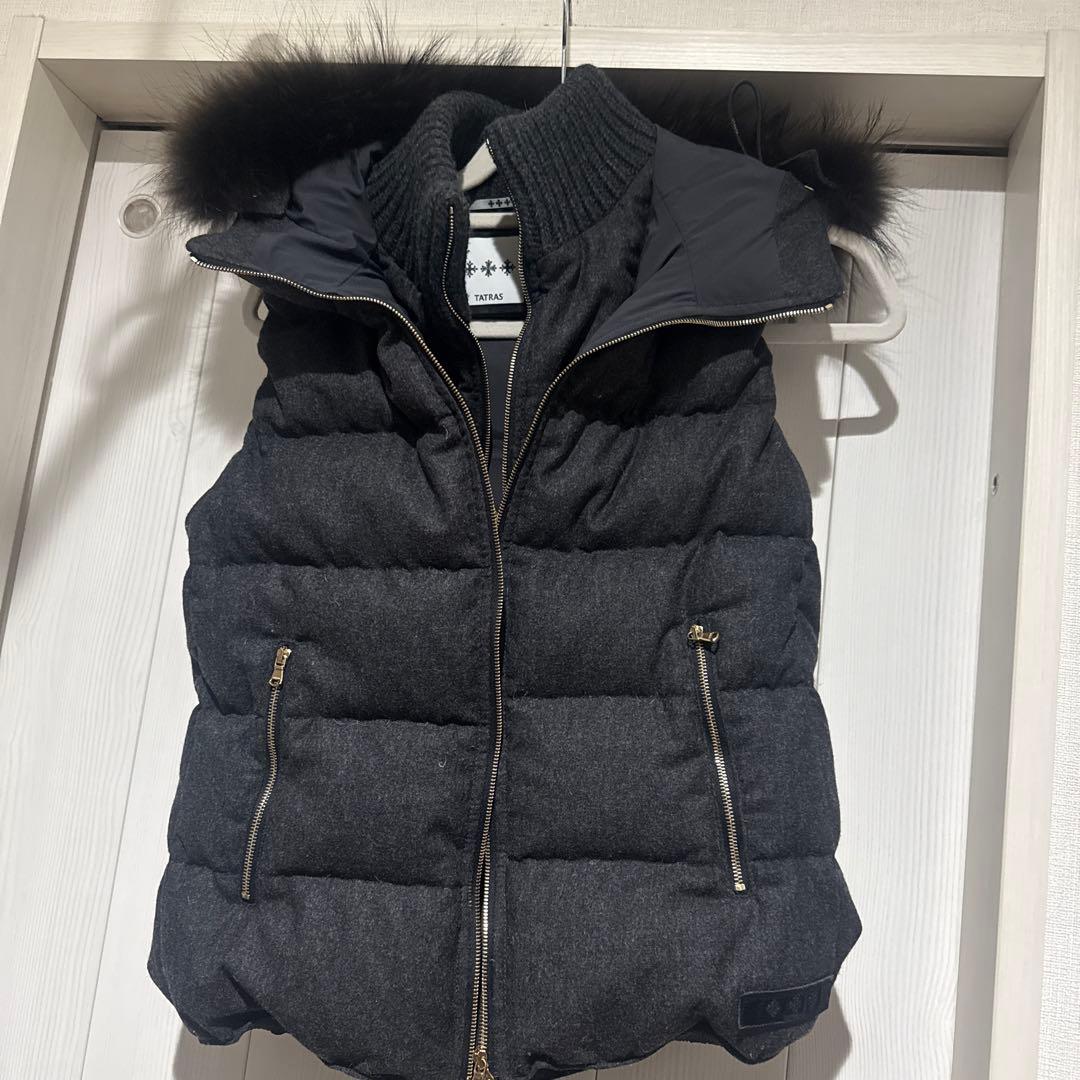 TATRAS ダークグレー ダウンベスト
