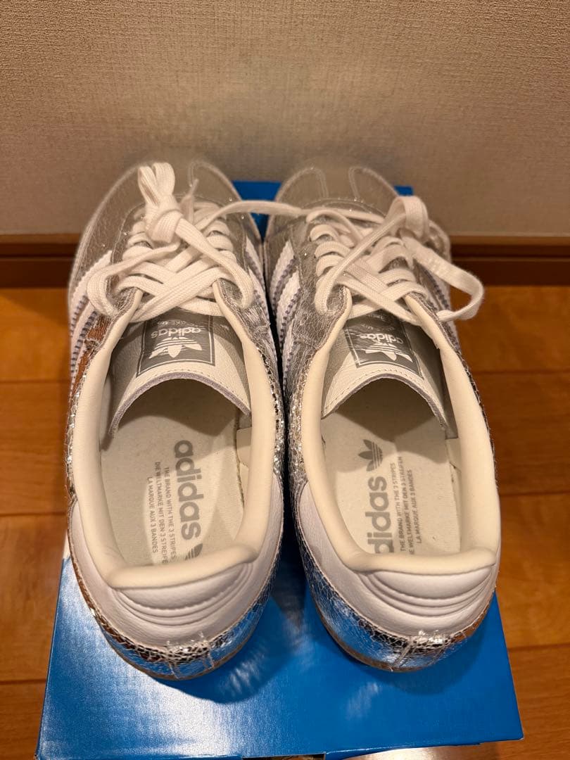 adidas Samba OG W メタリックシルバー