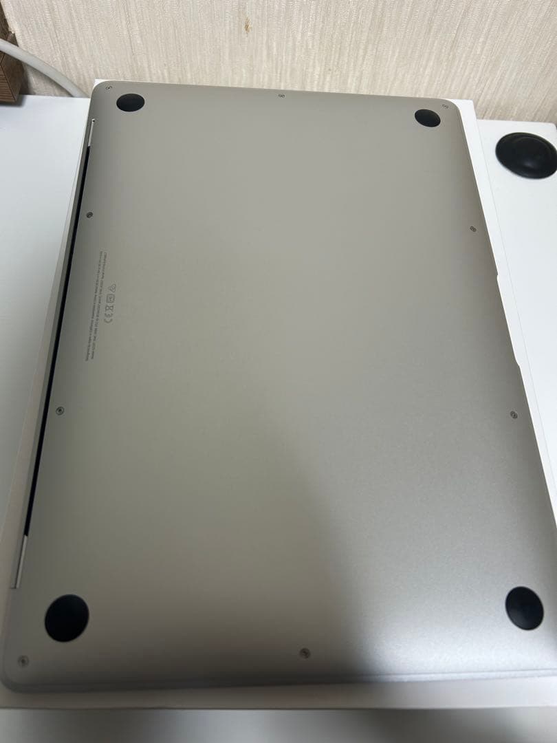 ソ*ー様 MacBook Air (M1, 2020) 13.3インチ　箱付き