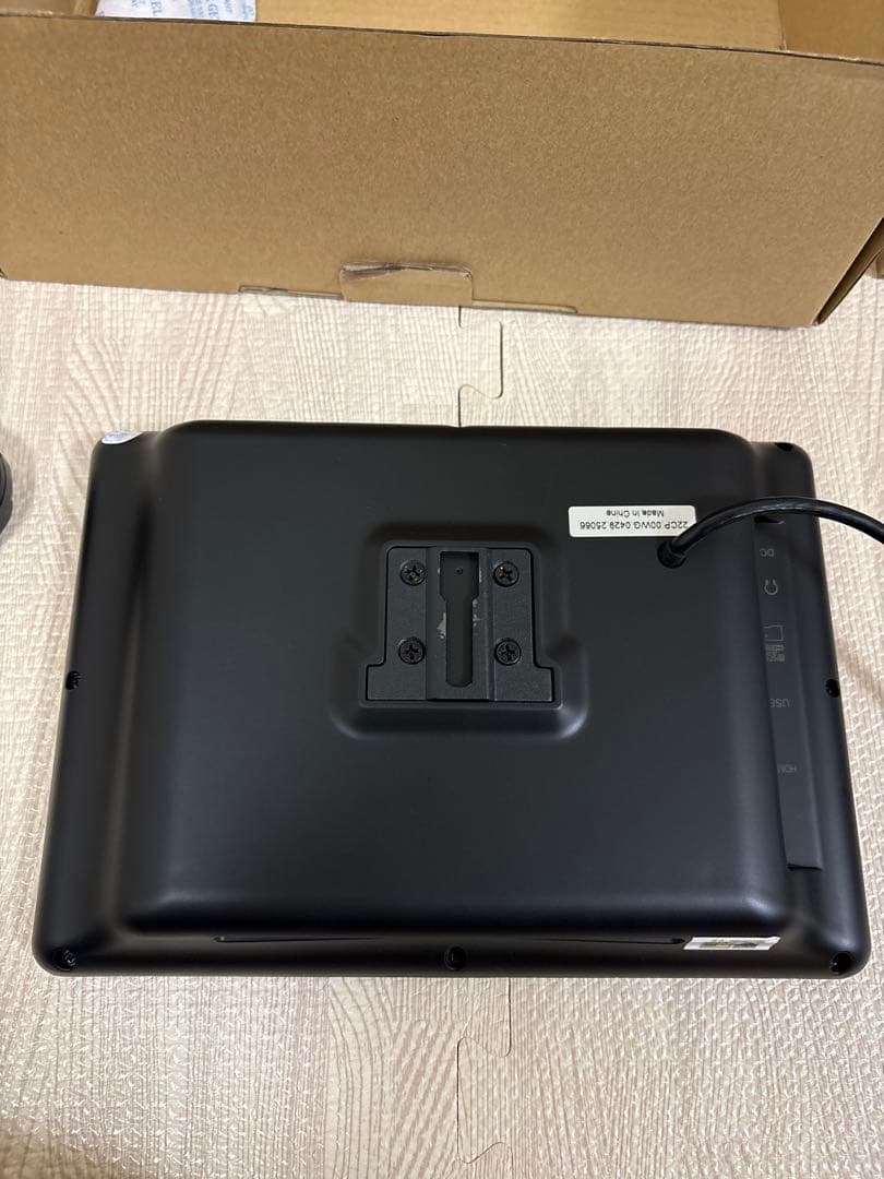 10.1インチ 後部座席用DVDプレーヤー　ヘッドレストモニター