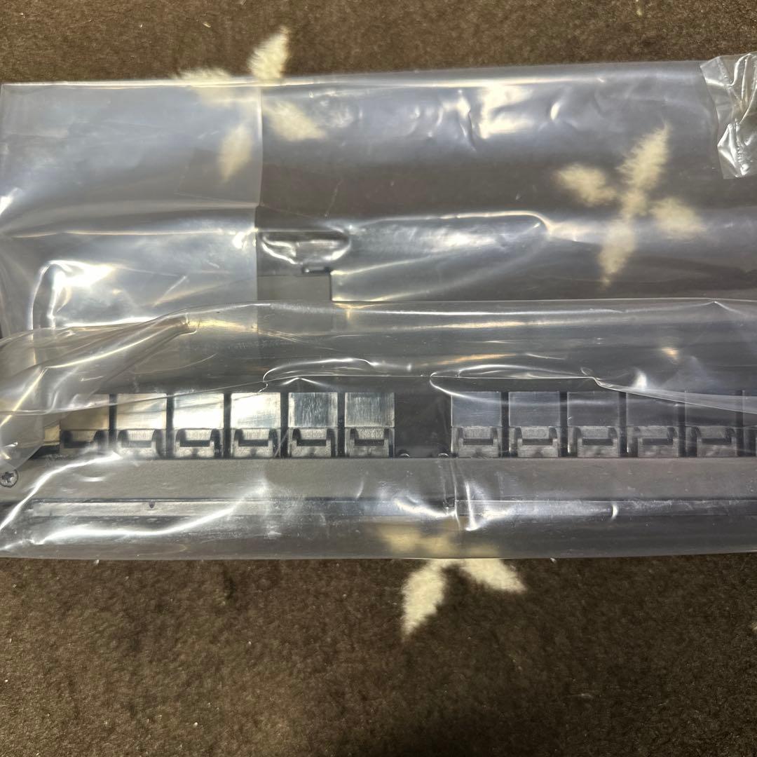 日本製線　パッチパネルキット　24ポートJJアダプタ付き　LANケーブルCAT6