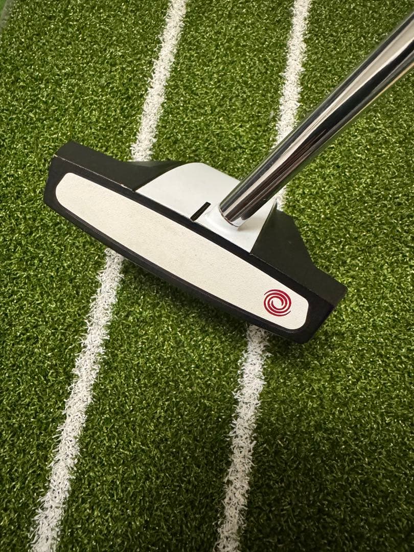 WHITE HOT VERSA TWELVE CS パター