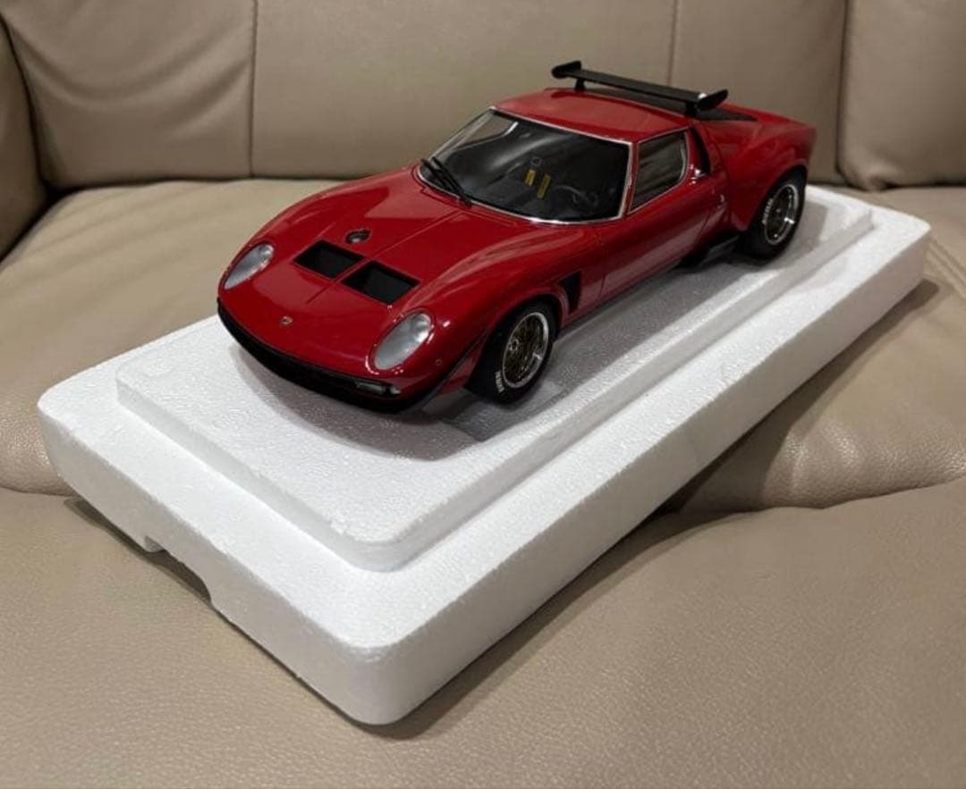 AUTOart 1/18 ランボロギーニ　ミウラ　SVR JOTA 展示品