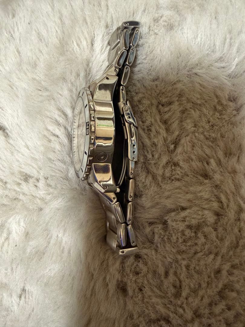 DOMINIC機械式自動巻き腕時計（モデルDS1106G-B）