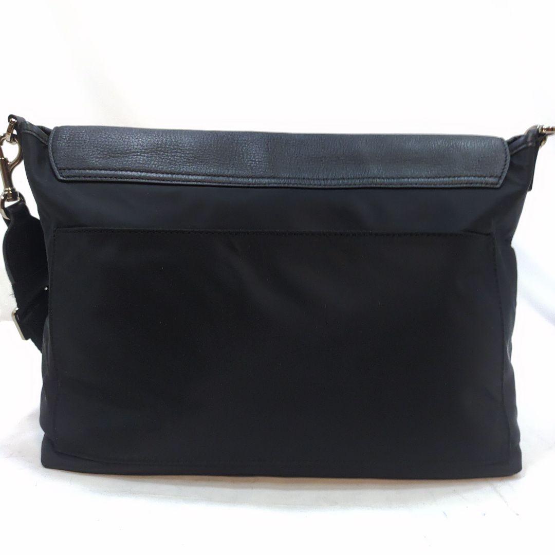 【極美品】フルラ メッセンジャーバッグ レザー×ナイロン A4可 エンボス 黒