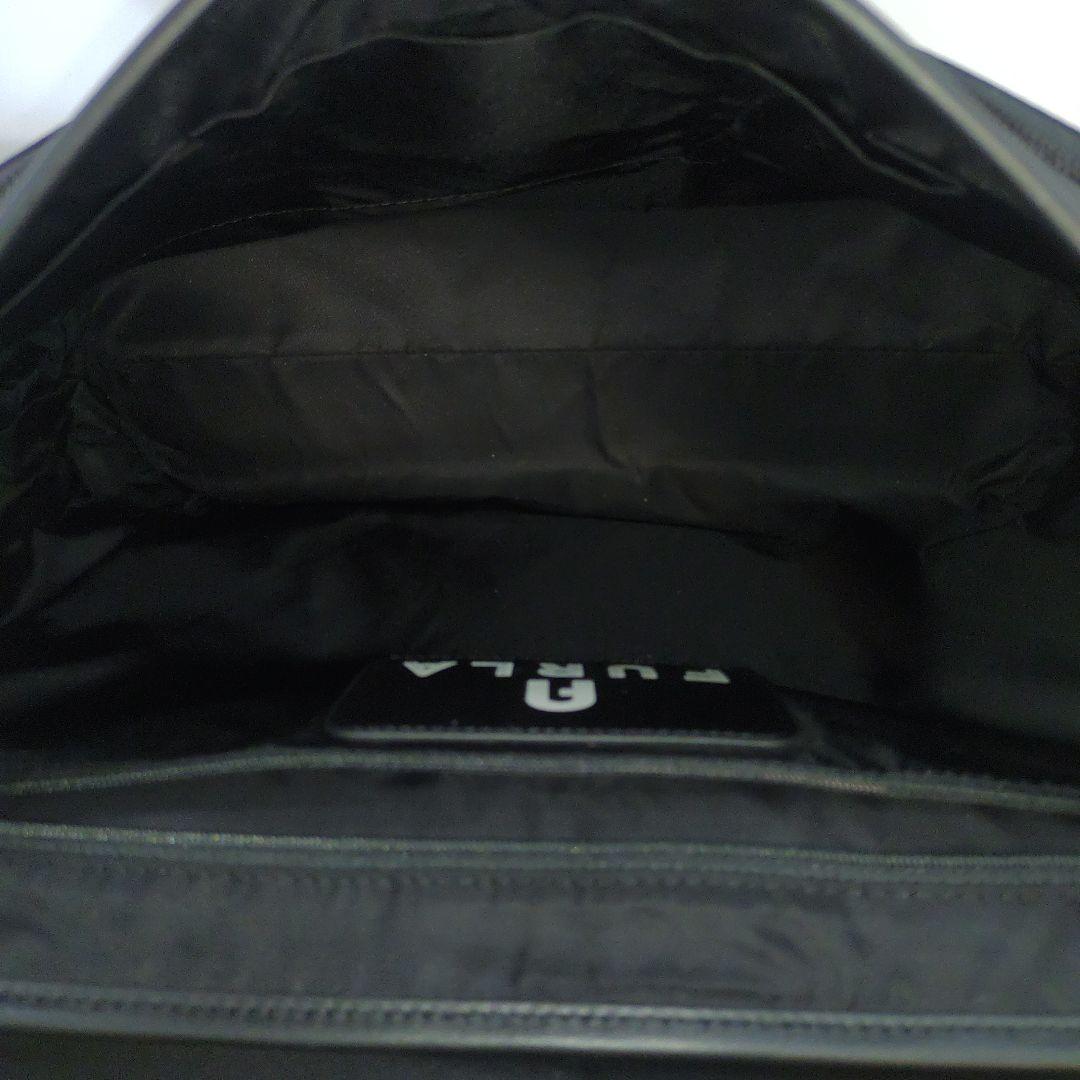 【極美品】フルラ メッセンジャーバッグ レザー×ナイロン A4可 エンボス 黒