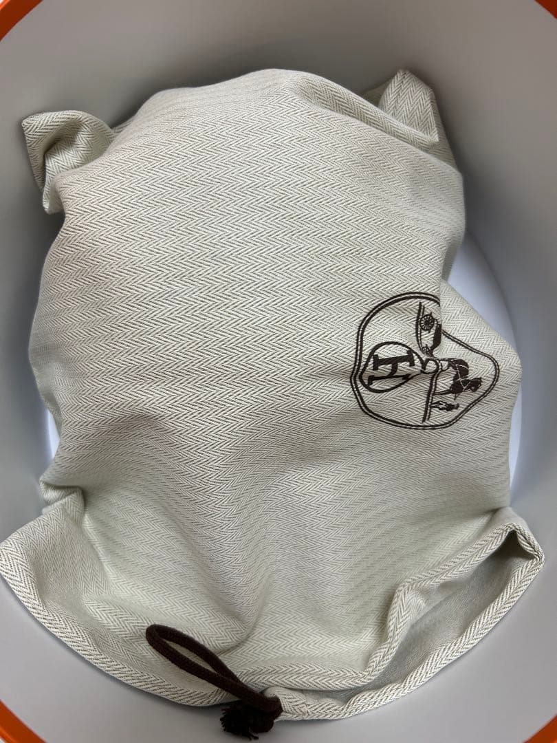 きーちゃんさんエルメス　セレナ・ジャンプ》　キャップ　黒　馬蹄　ロゴ