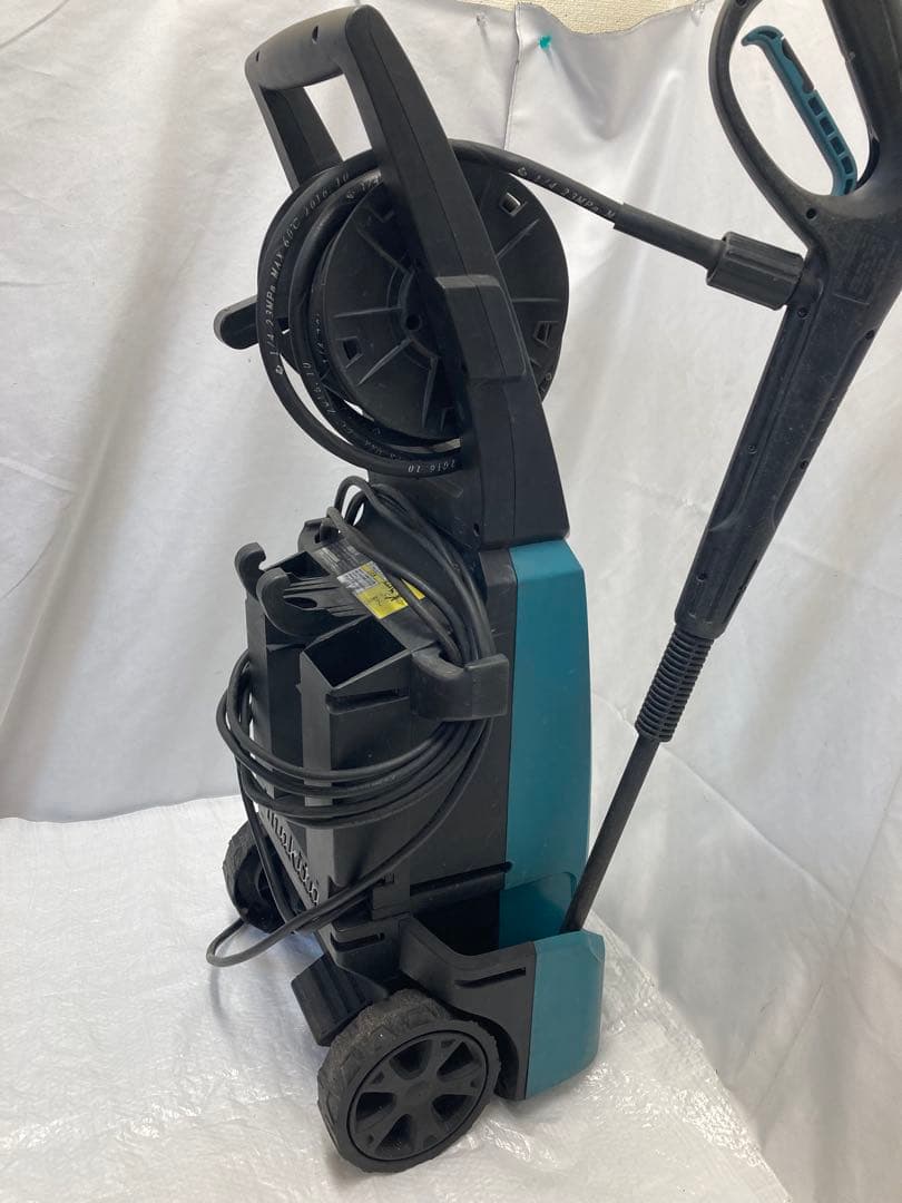 Makita マキタ　高圧洗浄機　MHW0820