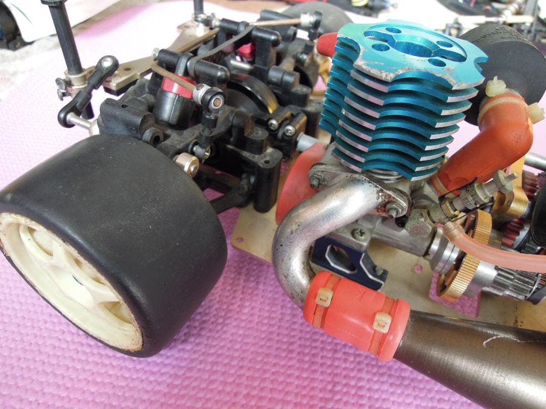 京商 1/10GP スーパー10 FW-03