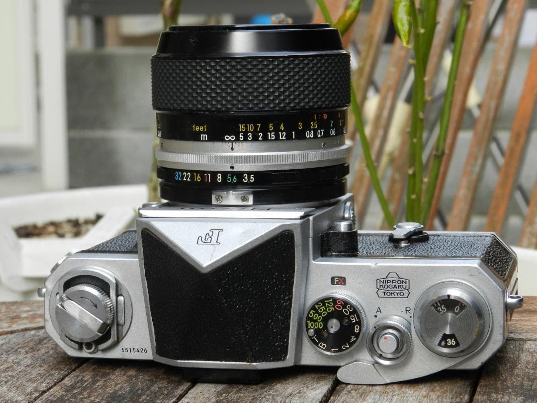 美品　Nikon F 一眼レフカメラ P.C 55 3.5 マクロ　即撮影可