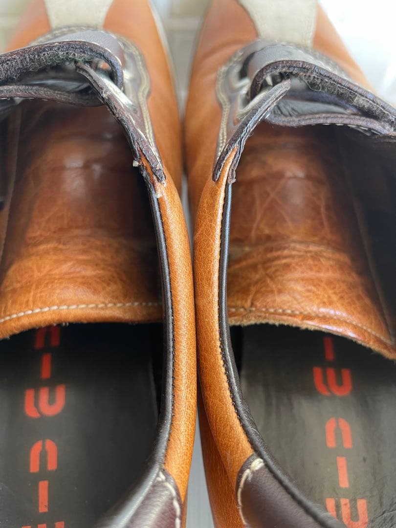 ハ*ト様 miumiuレザースニーカー PRADA GUCCI