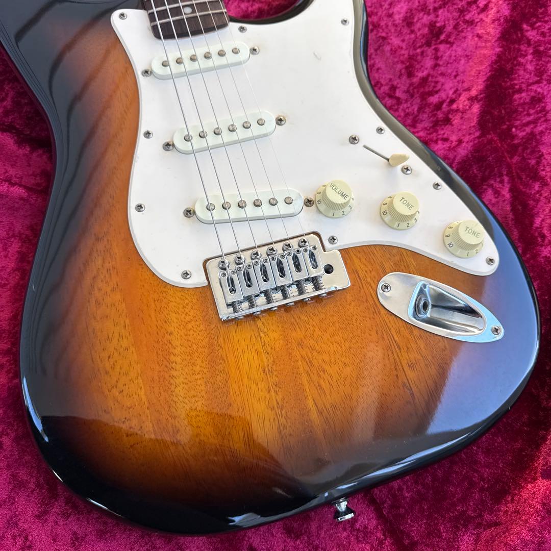 美品 メンテ済 Squier BULLET STRATOCASTER 3TS