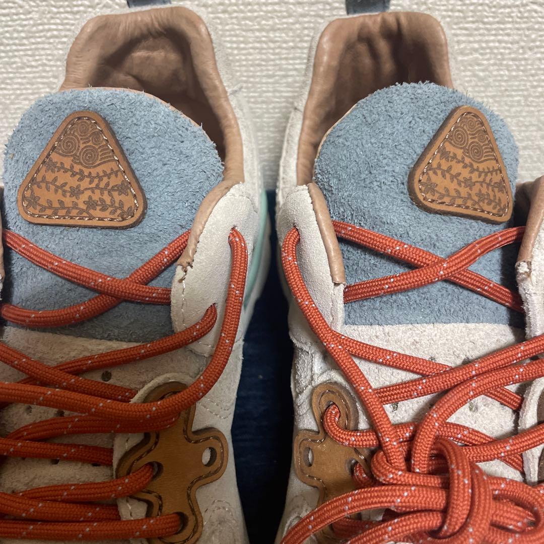 フラワーマウンテン　スウェードスニーカー