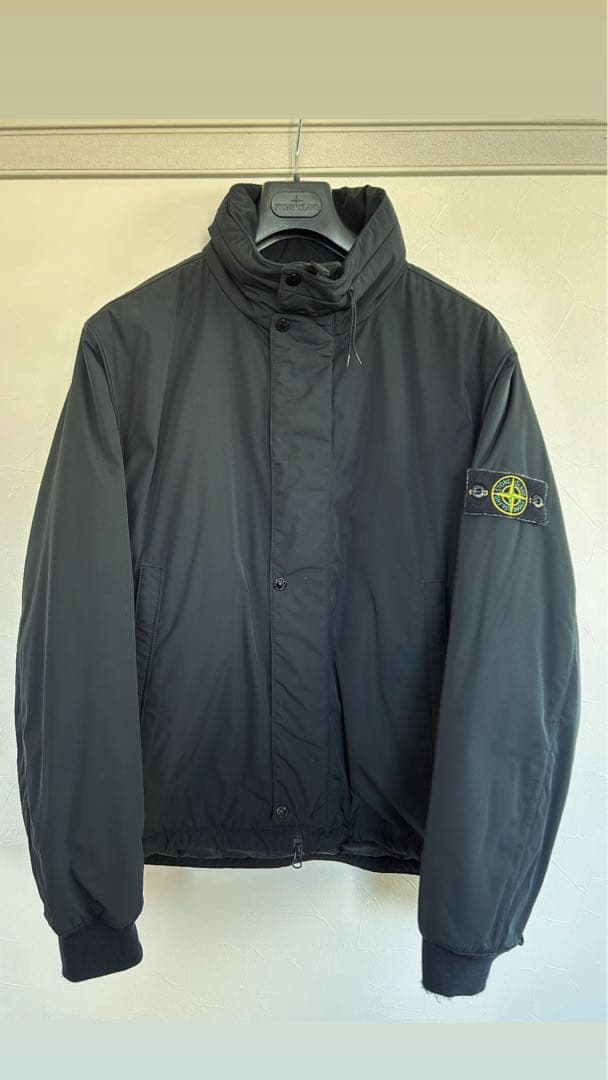 STONE  ブラックジャケット