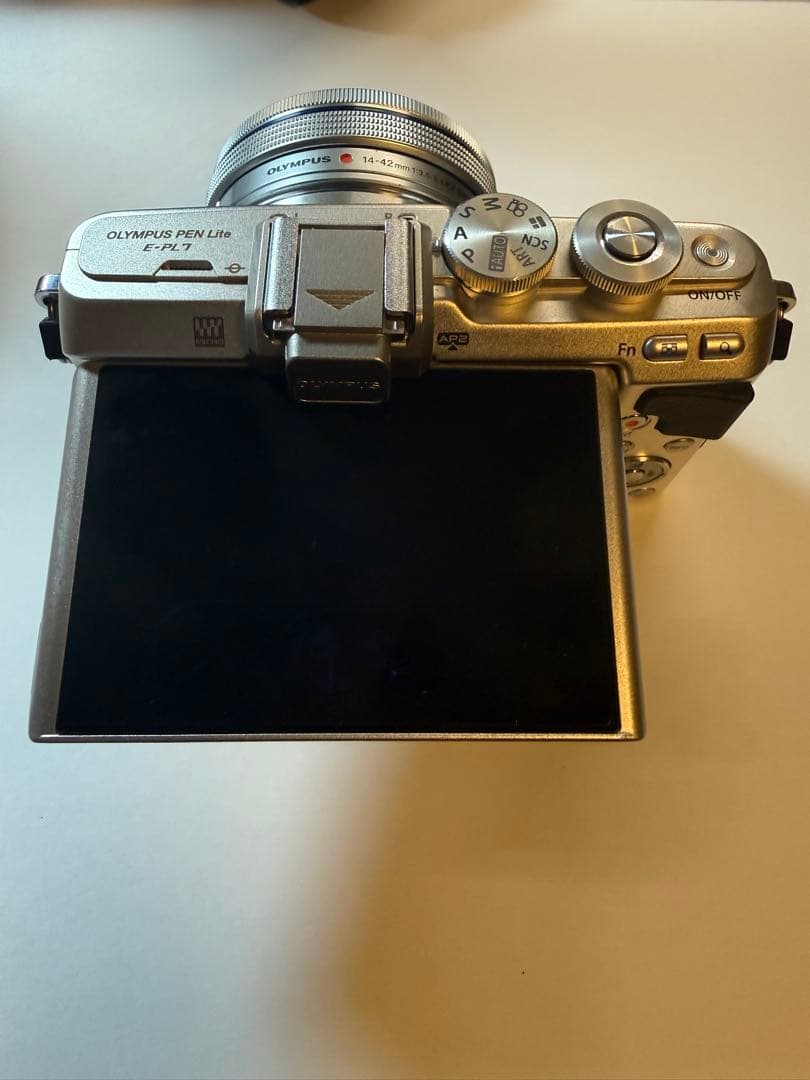 OLYMPUS PEN E-PL7 ダブルズームキット＋ 純正パンケーキレンズ他