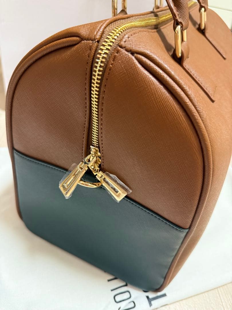 新品未使用　公式BTS ARTIST-MADEV テテボストン バッグ