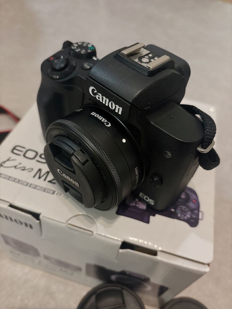Canon EOS Kiss M2 ダブルレンズキット＋おまけ