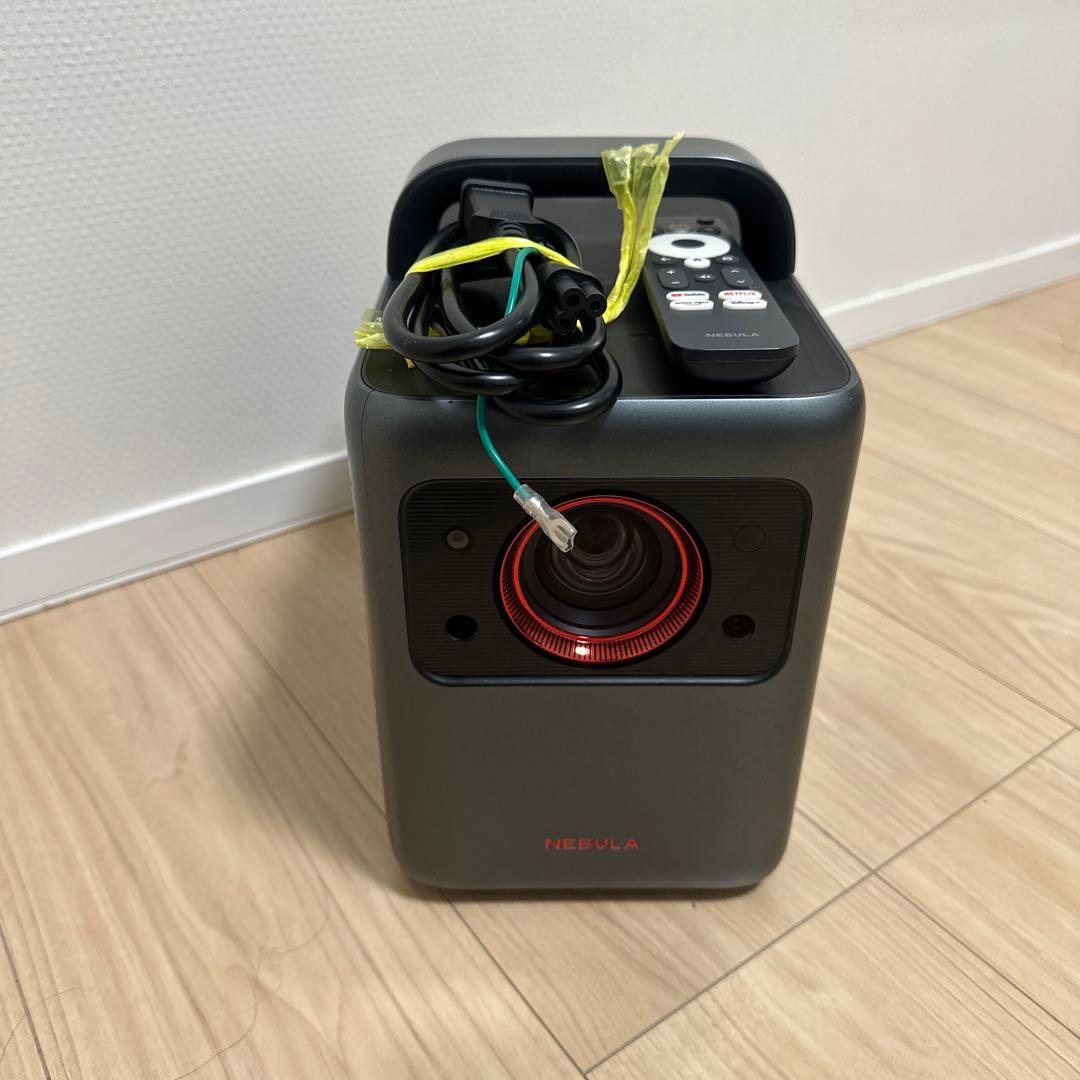ヌ*リ様 NEBULA cosmos lasar 4k プロジェクター本体