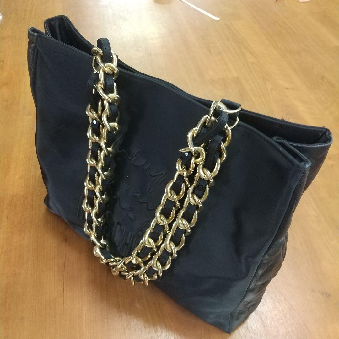 Juraモスキーノ ゴールドチェーン 大判トートバックハートキルティング