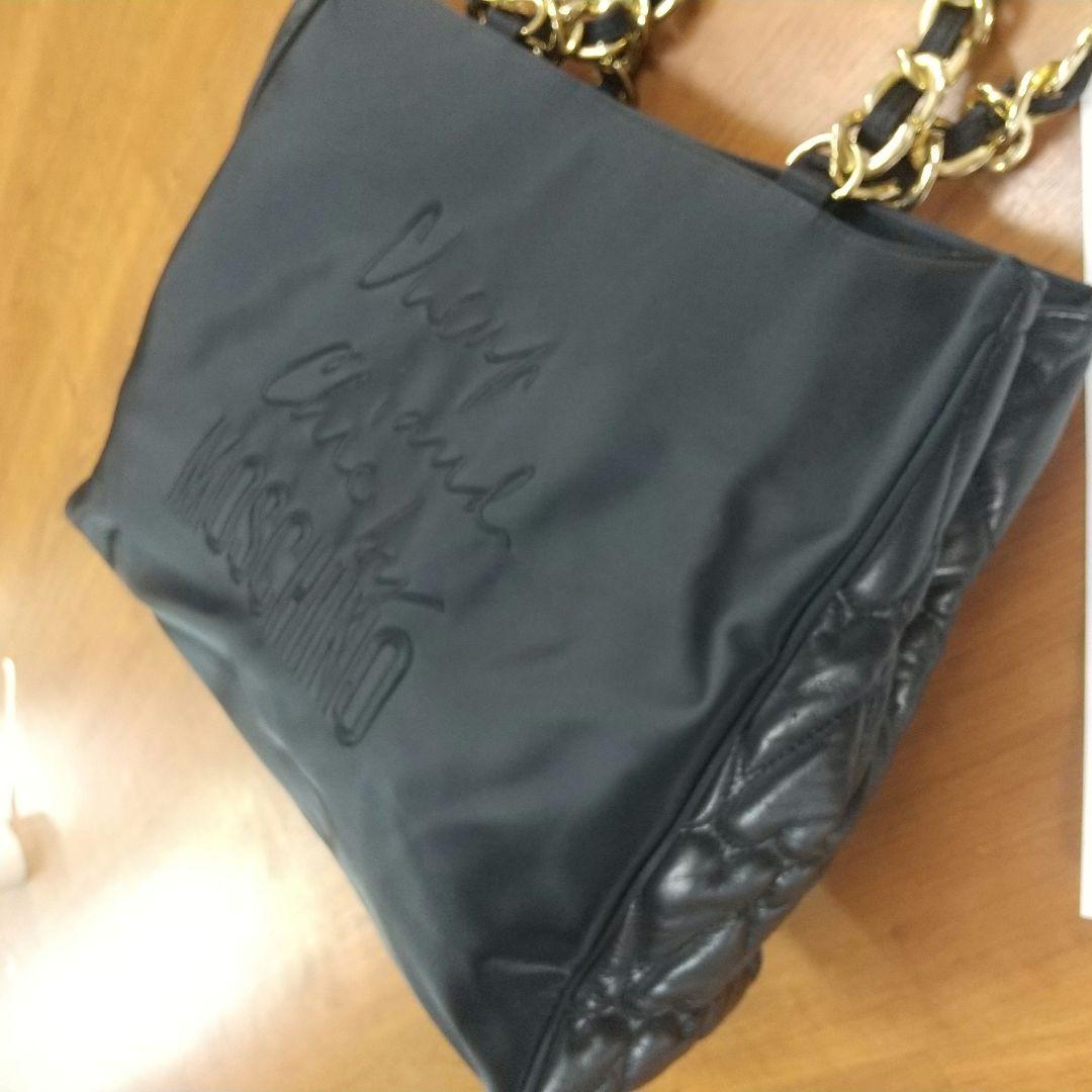 Juraモスキーノ ゴールドチェーン 大判トートバックハートキルティング