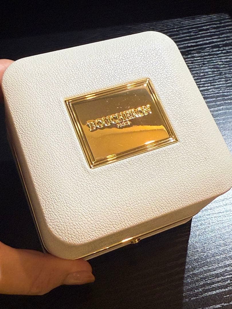 ジャックドゥブシュロン K18YG ピアス 片耳 美品正規品ギャラ付