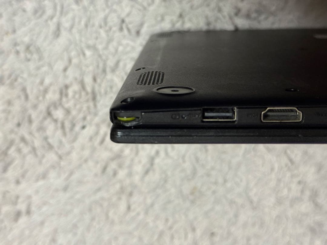 ASUS ノートパソコン11.6インチ E210MA