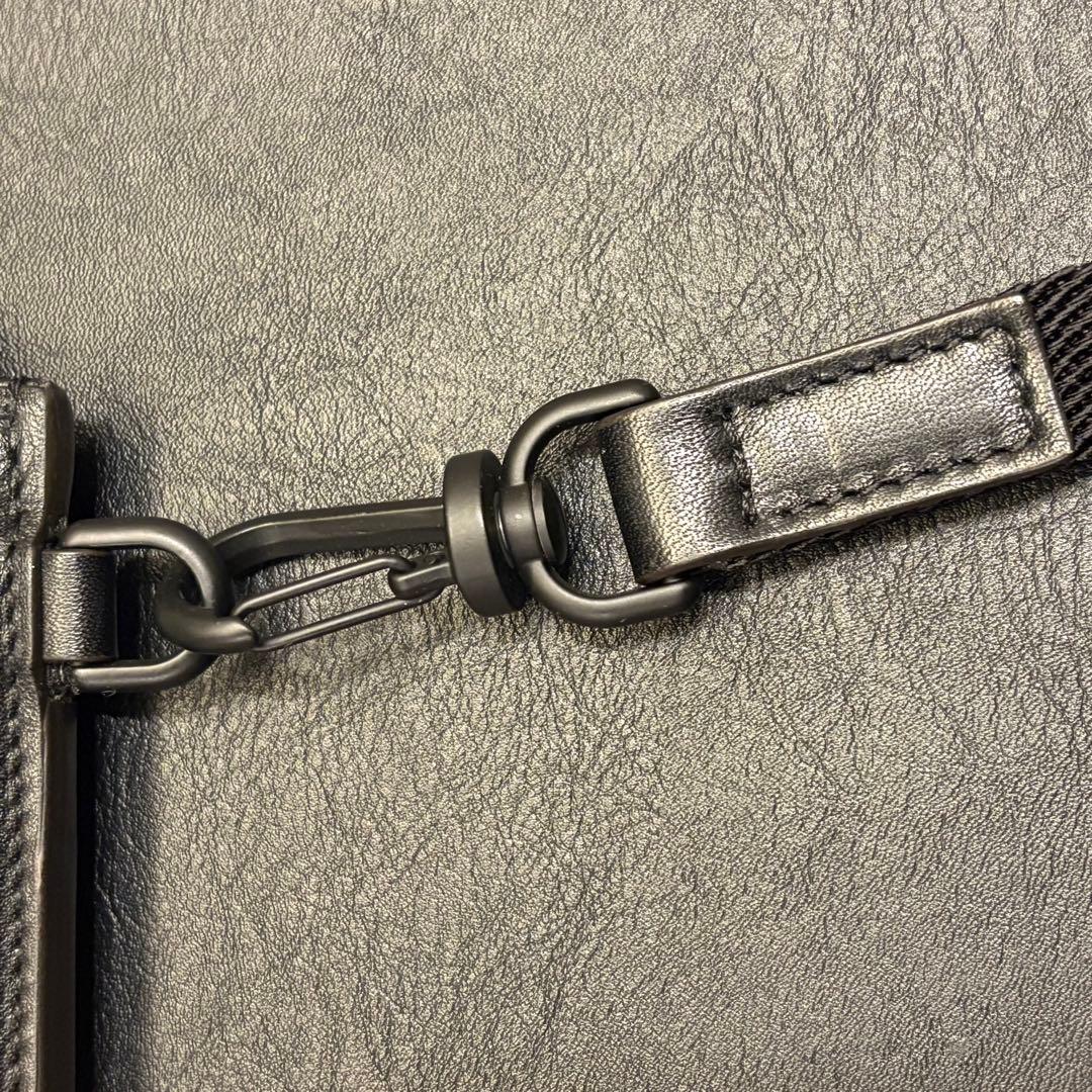 MONCLER モンクレール　ミニ財布　ケース　ブラック　ストラップ付き