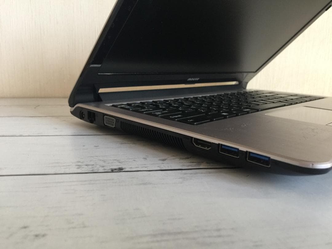 マウス MB-E400EN 14型TFT液晶　薄型・コンパクト ノートパソコン