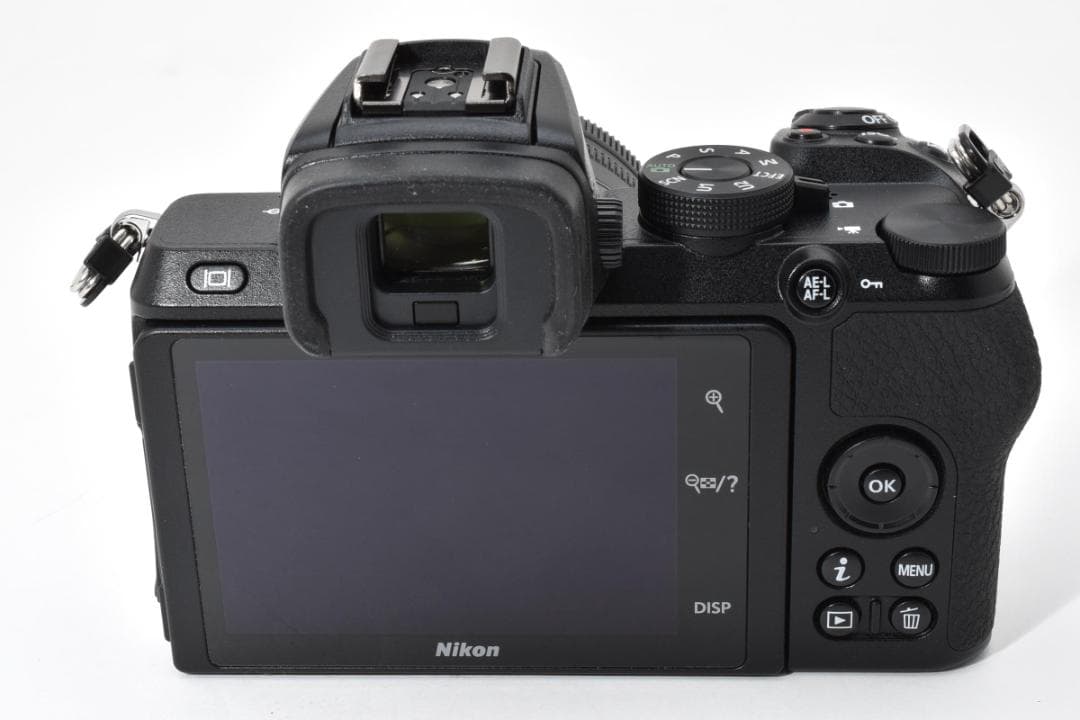 【ほぼ新品】ニコン Nikon Z50 《シャッター数僅か101回》