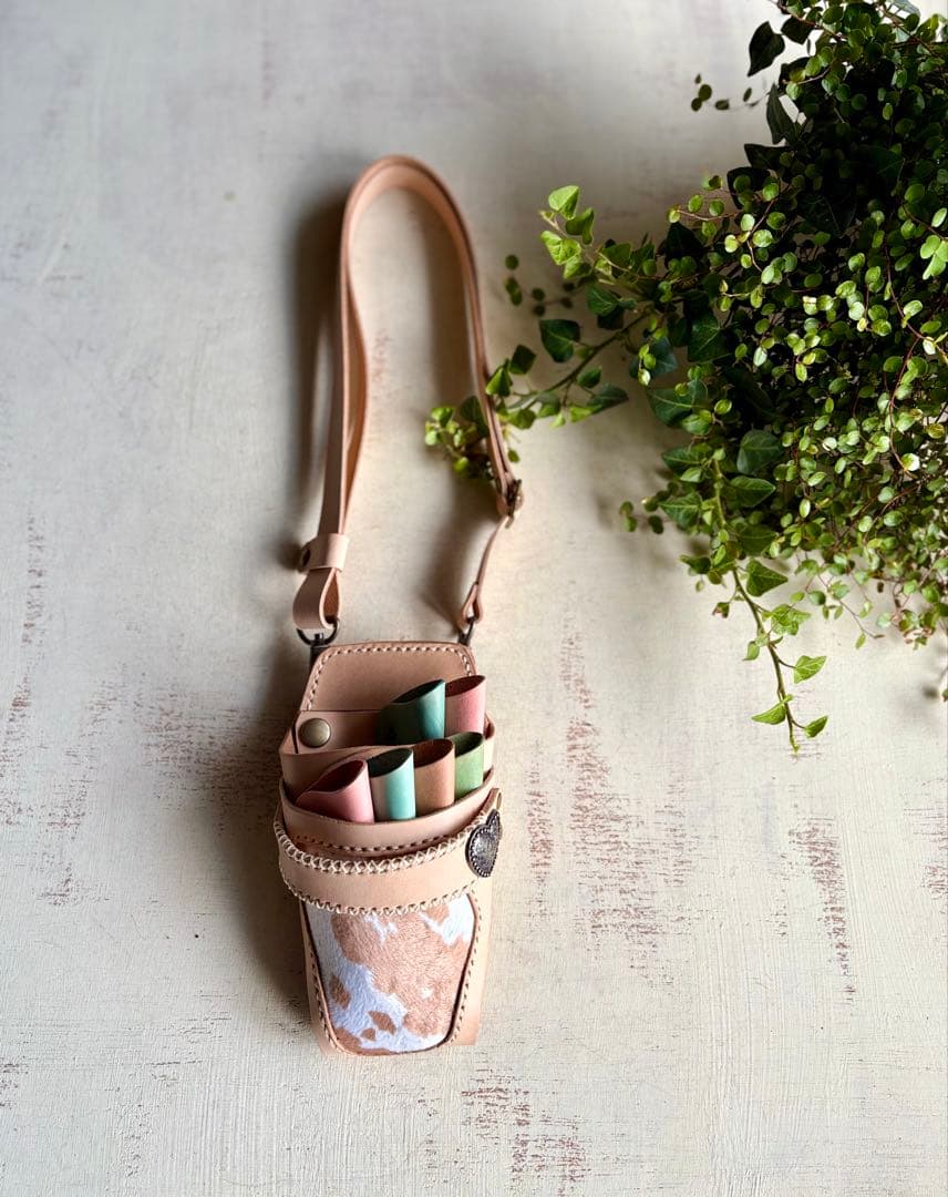 ヌメ革ナチュラル、ハラコカウのシザーケース