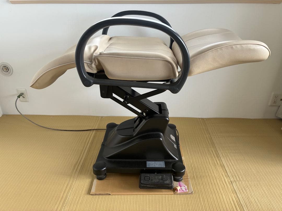 シャンプー椅子　電動大広ベージュ 合成皮革 美容室